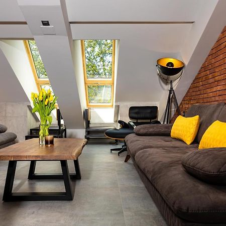 Industrial-Style 2Bd Loft With Parking Spot By Flat Mаnager Leilighet Plovdiv Eksteriør bilde