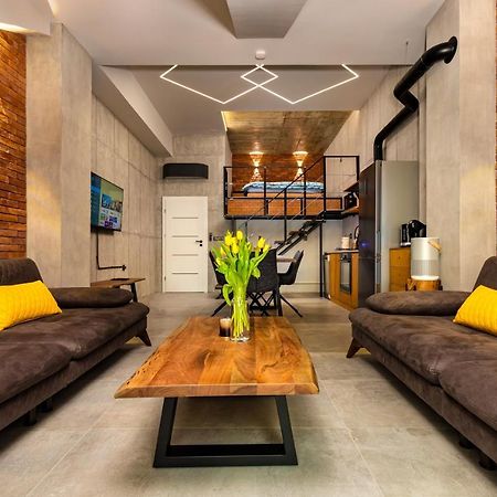Industrial-Style 2Bd Loft With Parking Spot By Flat Mаnager Leilighet Plovdiv Eksteriør bilde