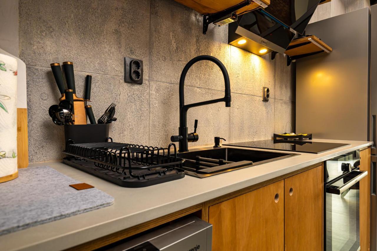Industrial-Style 2Bd Loft With Parking Spot By Flat Mаnager Leilighet Plovdiv Eksteriør bilde